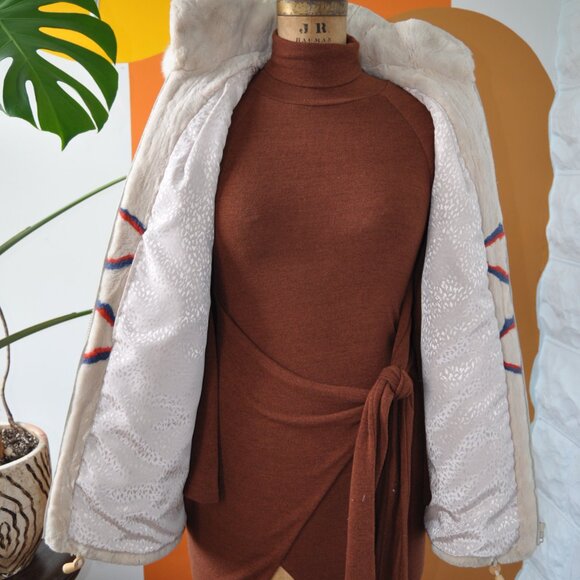 AZTEC REAL MINK COAT - Picture 7 of 13